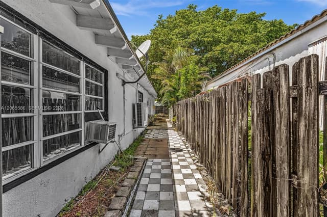 1943 Rodman St, Hollywood FL 33020 - Hollywood, FL - Photo 4