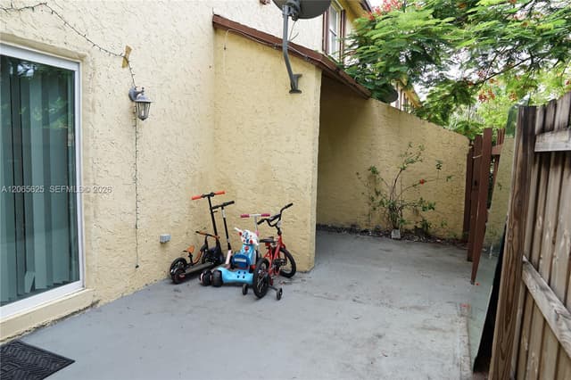 4332 NW 3rd Terrace, Deerfield Beach FL 33064 - Deerfield Beach, FL - Photo 3