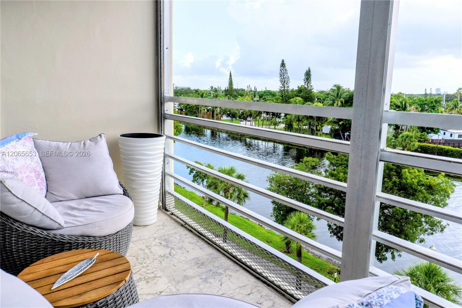16850 S Glades Dr # 5C, North Miami Beach FL 33162 - North Miami Beach, FL - Photo 1