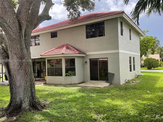 760 Blue Ridge Way, Davie FL 33325 - Davie, FL - Photo 5