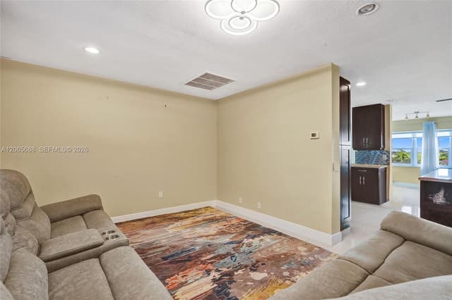 215 SE 3rd Ave # 501C, Hallandale Beach FL 33009 - Hallandale Beach, FL - Photo 6