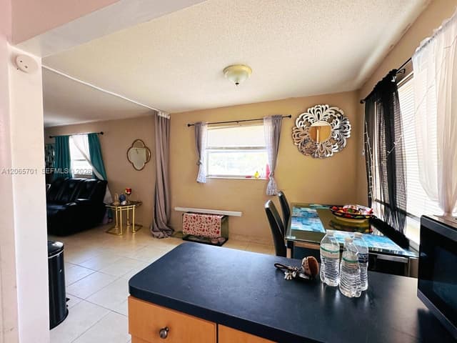 2420 Johnson St # 202, Hollywood FL 33020 - Hollywood, FL - Photo 4