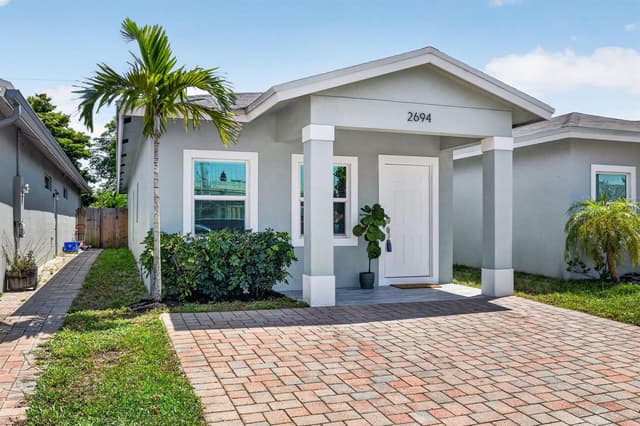 2694 Nokomis Avenue, West Palm Beach FL 33409 - West Palm Beach, FL - Photo 2