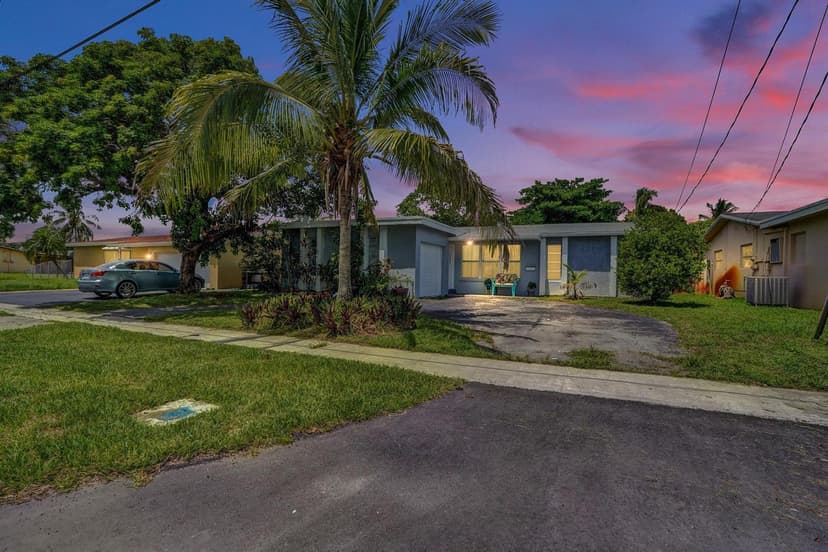 2161 NW 84TH Way, Sunrise FL 33322
