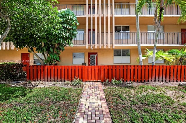 7301 NW 1st St # 106, Margate FL 33063 - Margate, FL - Photo 2