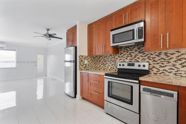 851 Meridian Ave # 24, Miami Beach FL 33139 - Miami Beach, FL - Photo 2