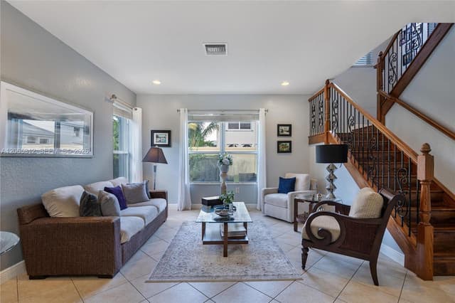4168 SW 183rd Ave, Miramar FL 33029 - Miramar, FL - Photo 2