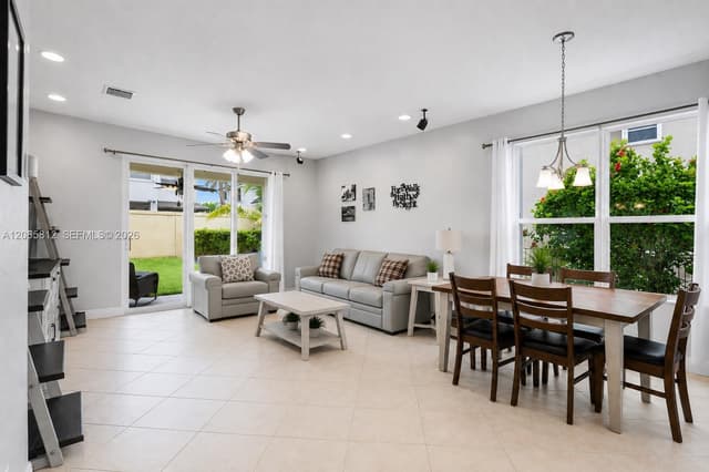 4168 SW 183rd Ave, Miramar FL 33029 - Miramar, FL - Photo 4