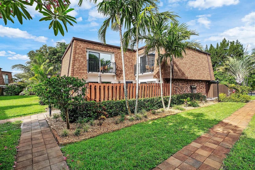 2616 SE 5TH Circle # D, Boynton Beach FL 33435