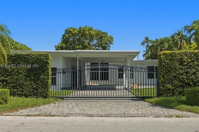 1525 Calais Dr, Miami Beach FL 33141 - Miami Beach, FL - Photo 2