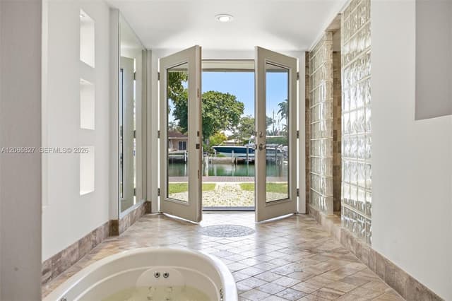 1525 Calais Dr, Miami Beach FL 33141 - Miami Beach, FL - Photo 5