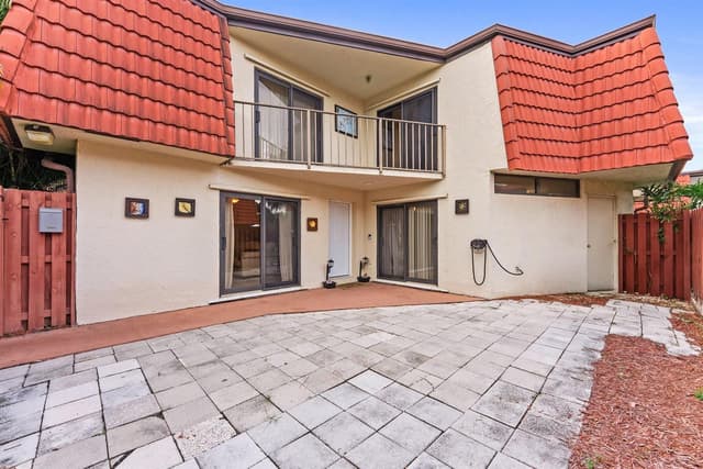 3874 VICTORIA Drive, West Palm Beach FL 33406 - West Palm Beach, FL - Photo 2
