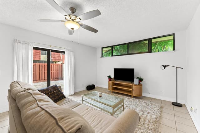 3874 VICTORIA Drive, West Palm Beach FL 33406 - West Palm Beach, FL - Photo 4