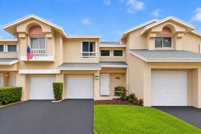 2269 DISCOVERY Circle W, Deerfield Beach FL 33442