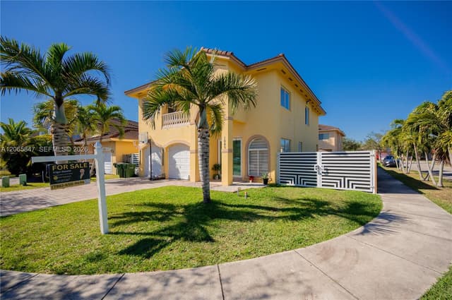 1046 NE 17th Ter, Homestead FL 33033 - Homestead, FL - Photo 2