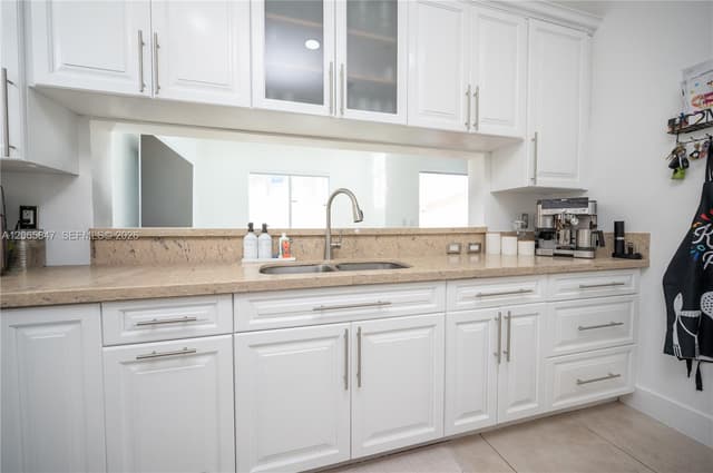 1046 NE 17th Ter, Homestead FL 33033 - Homestead, FL - Photo 7