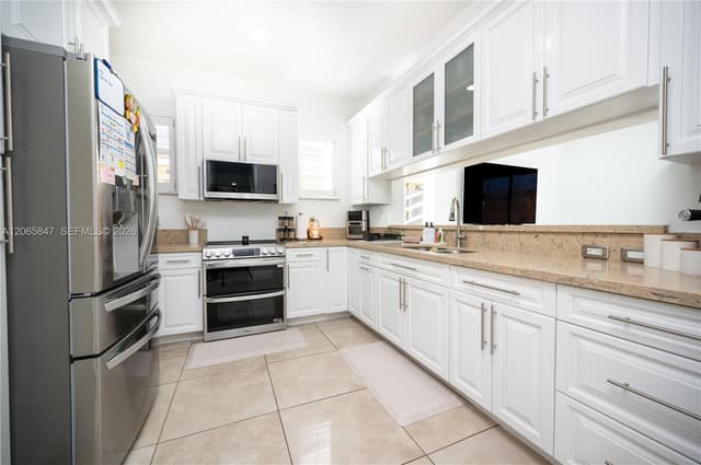 1046 NE 17th Ter, Homestead FL 33033 - Homestead, FL - Photo 5