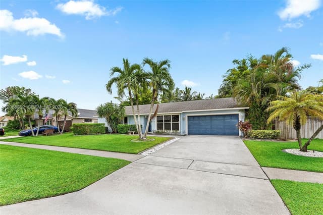 1250 Belmore Ter, Wellington FL 33414 - Wellington, FL - Photo 3