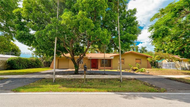 10710 SW 32nd St, Miami FL 33165 - Miami, FL - Photo 7