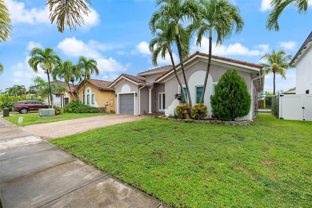15717 SW 138th Ter, Miami FL 33196 - Miami, FL - Photo 2