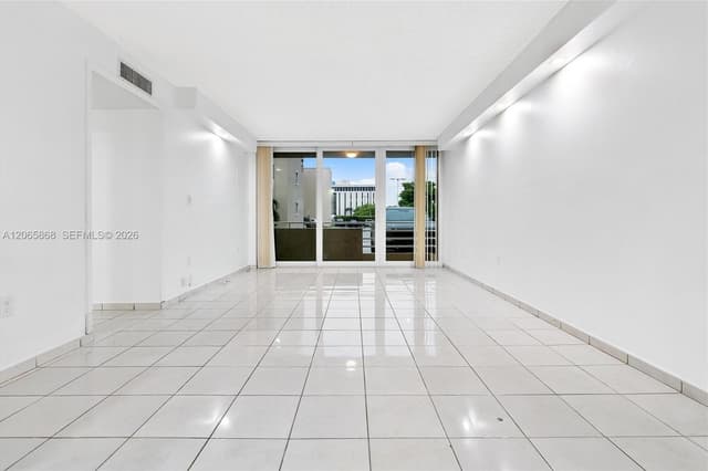 8050 NW 8th St # 1110, Miami FL 33126 - Miami, FL - Photo 6