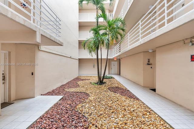 8050 NW 8th St # 1110, Miami FL 33126 - Miami, FL - Photo 5