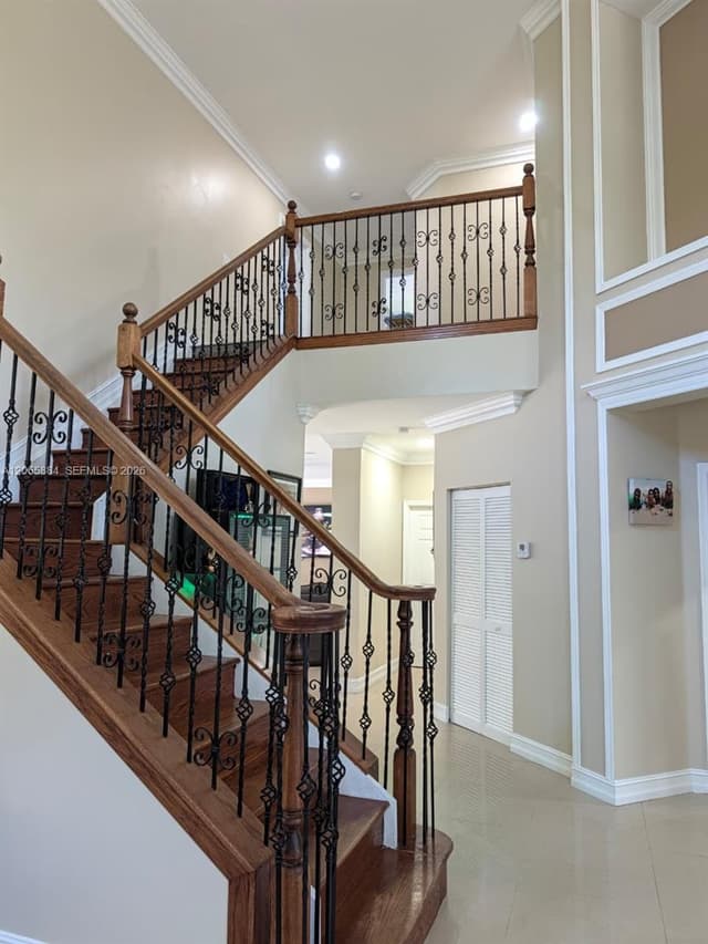 1073 Allamanda Way, Weston FL 33327 - Weston, FL - Photo 3