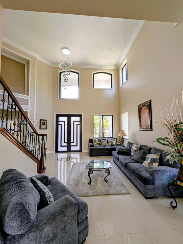 1073 Allamanda Way, Weston FL 33327 - Weston, FL - Photo 4