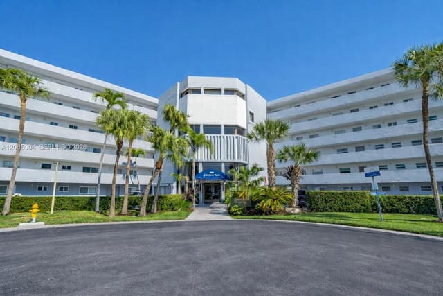 4000 NE 170th St # 200, North Miami Beach FL 33160 - North Miami Beach, FL - Photo 7