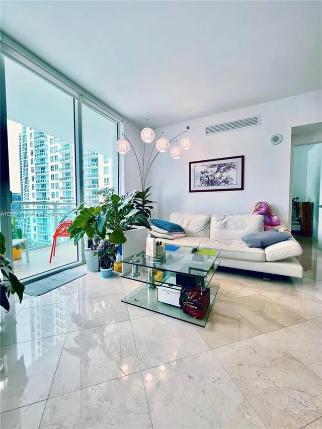 950 Brickell Bay Dr # 1807, Miami FL 33131 - Miami, FL - Photo 6