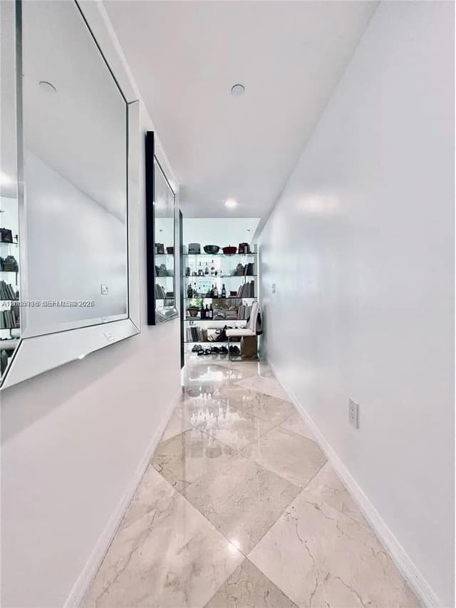 950 Brickell Bay Dr # 1807, Miami FL 33131 - Miami, FL - Photo 3