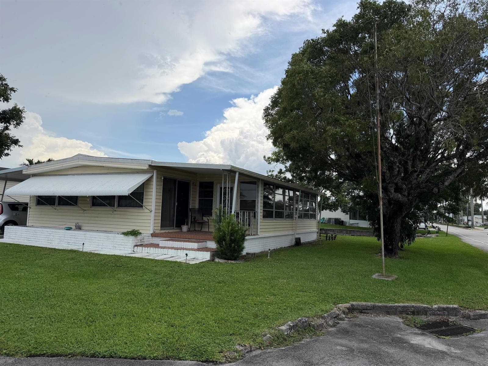 1801 SW 84TH Avenue, Davie FL 33324 - Davie, FL - Photo 1