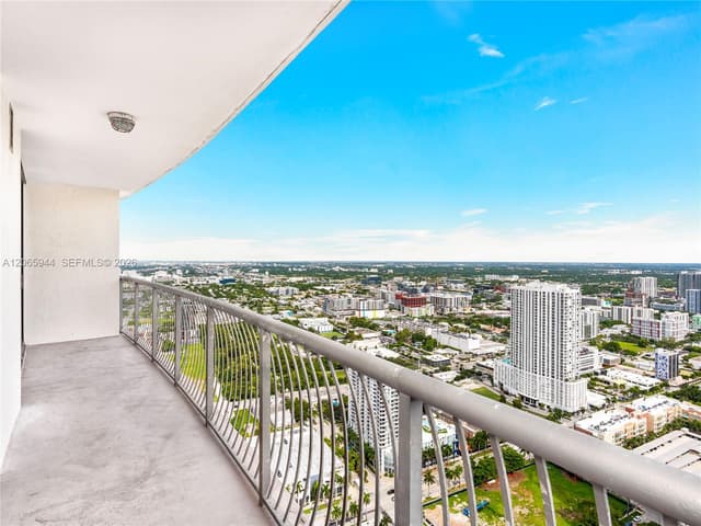 1750 N Bayshore Dr # 5309, Miami FL 33132 - Miami, FL - Photo 2