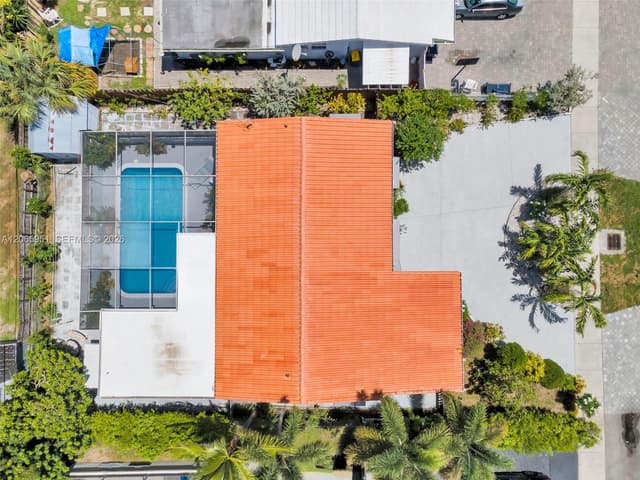 201 NE 57th Ct, Oakland Park FL 33334 - Oakland Park, FL - Photo 4