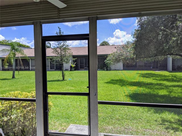 460 Lakeview Dr # 4, Weston FL 33326 - Weston, FL - Photo 5