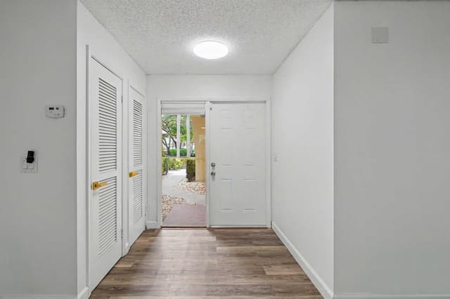 3405 Emerald Oaks Drive, Hollywood FL 33021 - Hollywood, FL - Photo 7