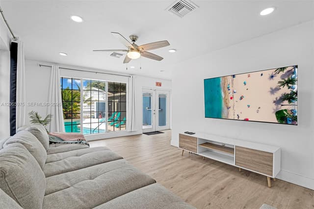 407 S 56th Ter, Hollywood FL 33023 - Hollywood, FL - Photo 5