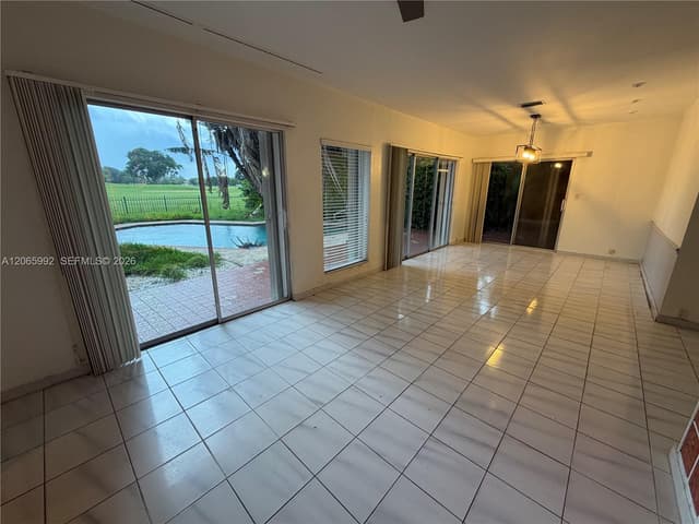 485 S Shore Dr, Miami Beach FL 33141 - Miami Beach, FL - Photo 2