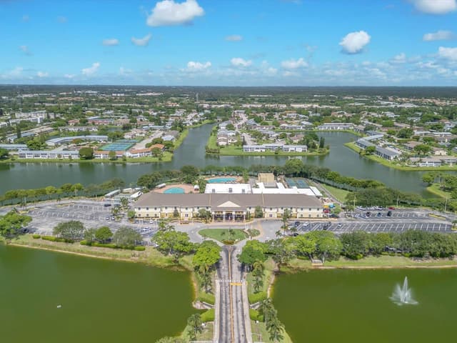 43 BERKSHIRE B, West Palm Beach FL 33417 - West Palm Beach, FL - Photo 3