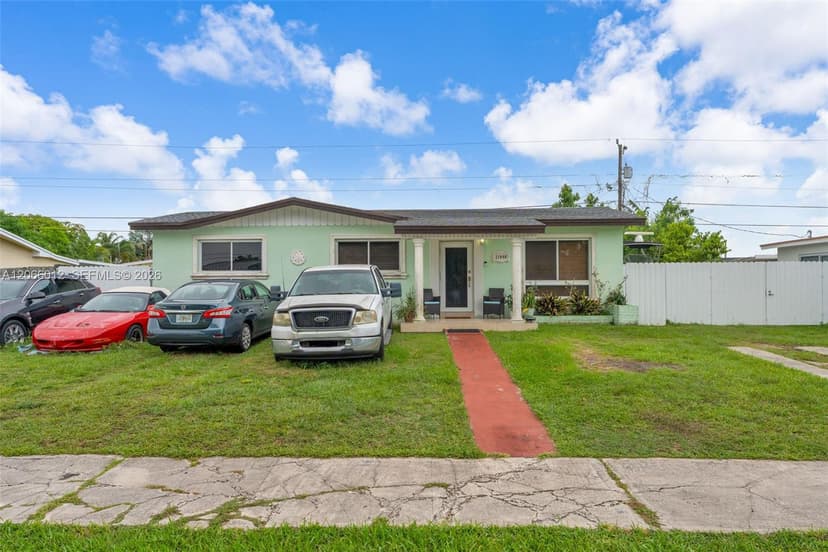 11940 SW 186th St, Miami FL 33177