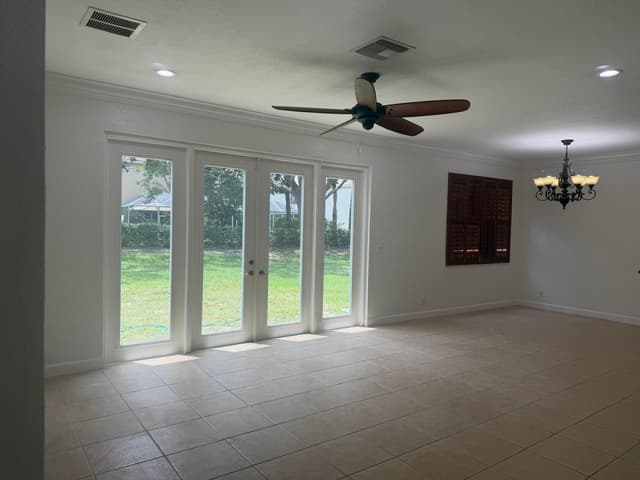 307 BERENGER Walk, Royal Palm Beach FL 33414 - Royal Palm Beach, FL - Photo 7