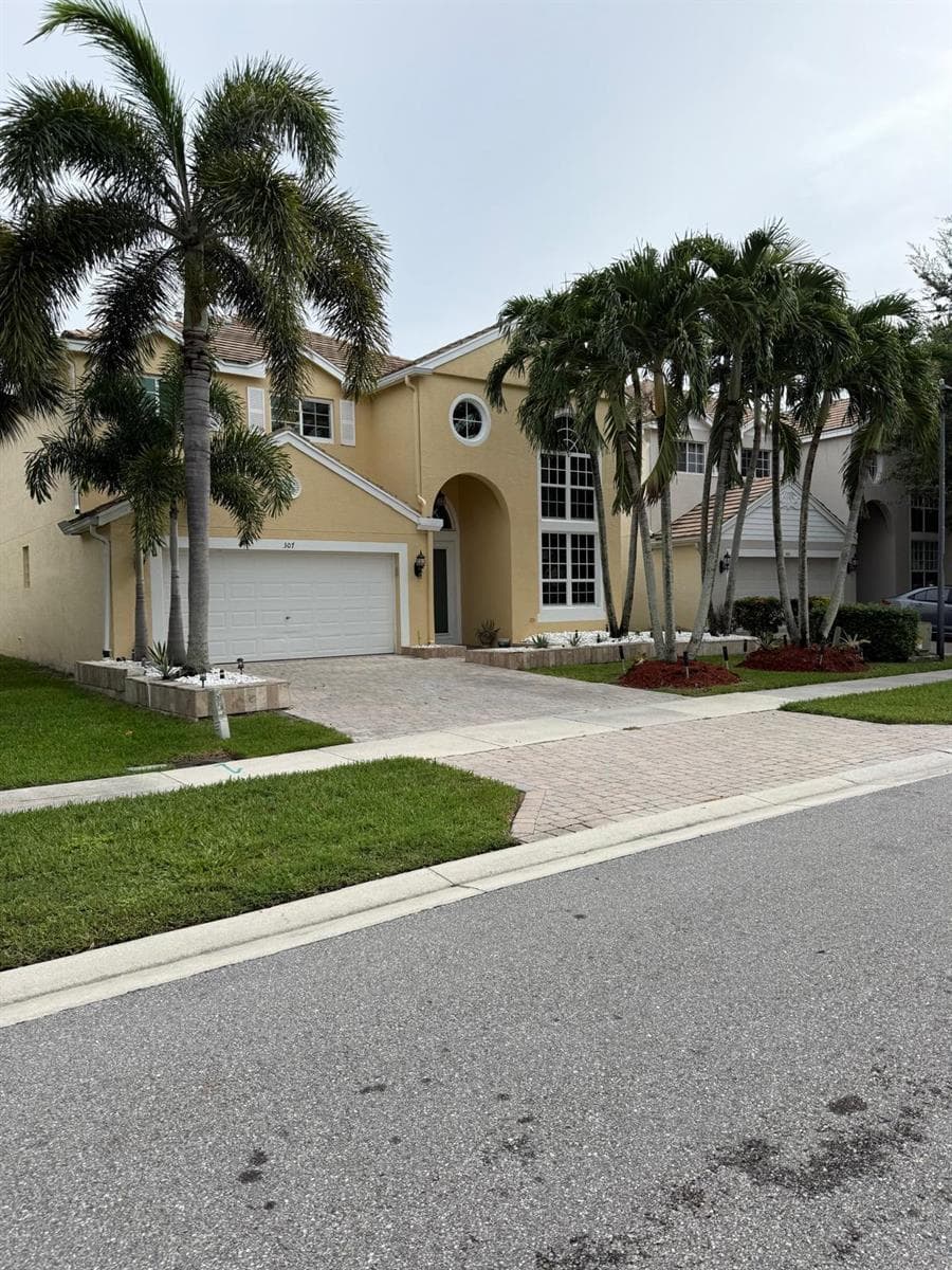 307 BERENGER Walk, Royal Palm Beach FL 33414 - Royal Palm Beach, FL - Photo 1