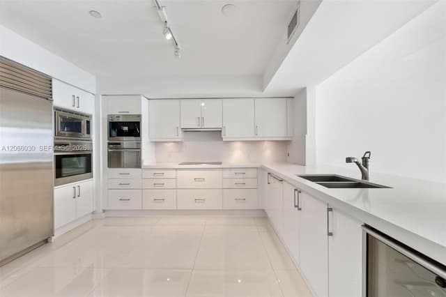 1331 Brickell Bay Dr # 4107, Miami FL 33131 - Miami, FL - Photo 7