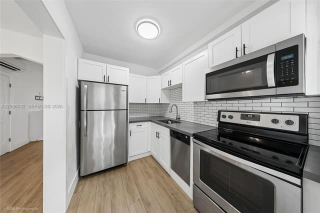 400 Alcazar Ave, Coral Gables FL 33134 - Coral Gables, FL - Photo 2