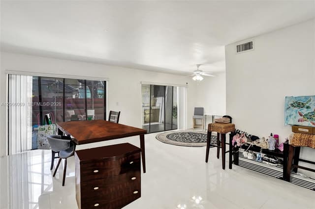 2999 Lakewood Ln, Hollywood FL 33021 - Hollywood, FL - Photo 3