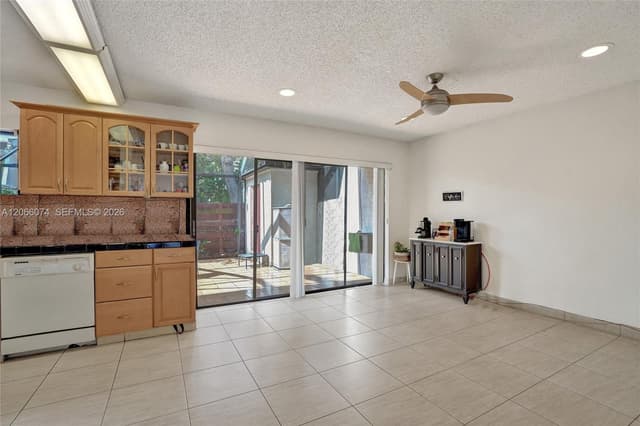 3003 Lakewood Ln, Hollywood FL 33021 - Hollywood, FL - Photo 5