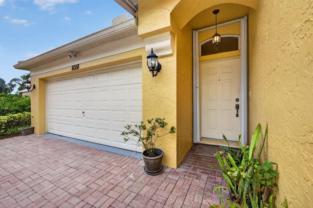 8058 Via Hacienda, Riviera Beach FL 33418 - Riviera Beach, FL - Photo 6