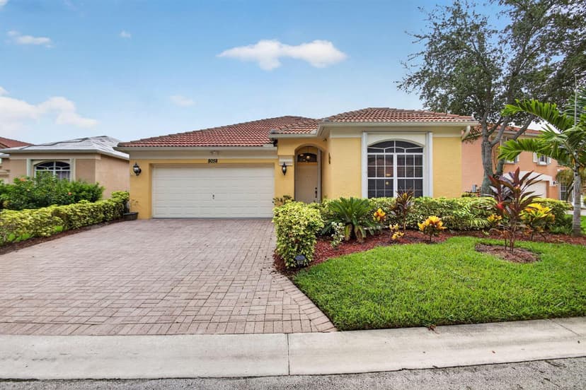 8058 Via Hacienda, Riviera Beach FL 33418