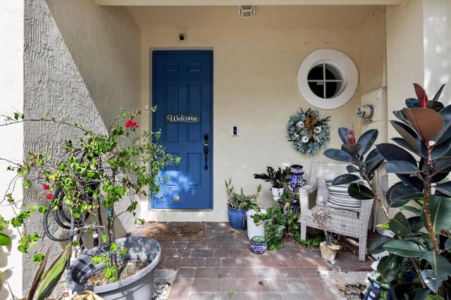 2823 S EVERGREEN Circle, Boynton Beach FL 33426 - Boynton Beach, FL - Photo 3
