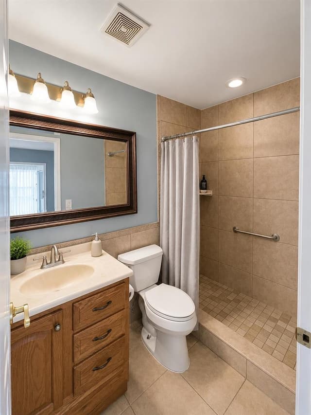 322 SEVILLE Trail N, Delray Beach FL 33446 - Delray Beach, FL - Photo 7